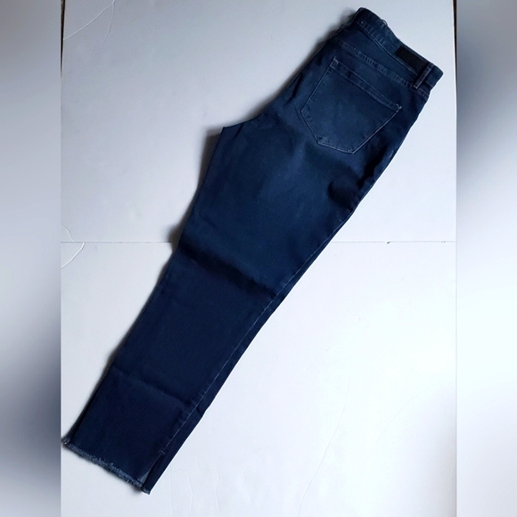 NICOLE MILLER High Rise Blue Jeans Ankle Slim Size 12 Cut Off Slits Cozy Weekend - Picture 2 of 7